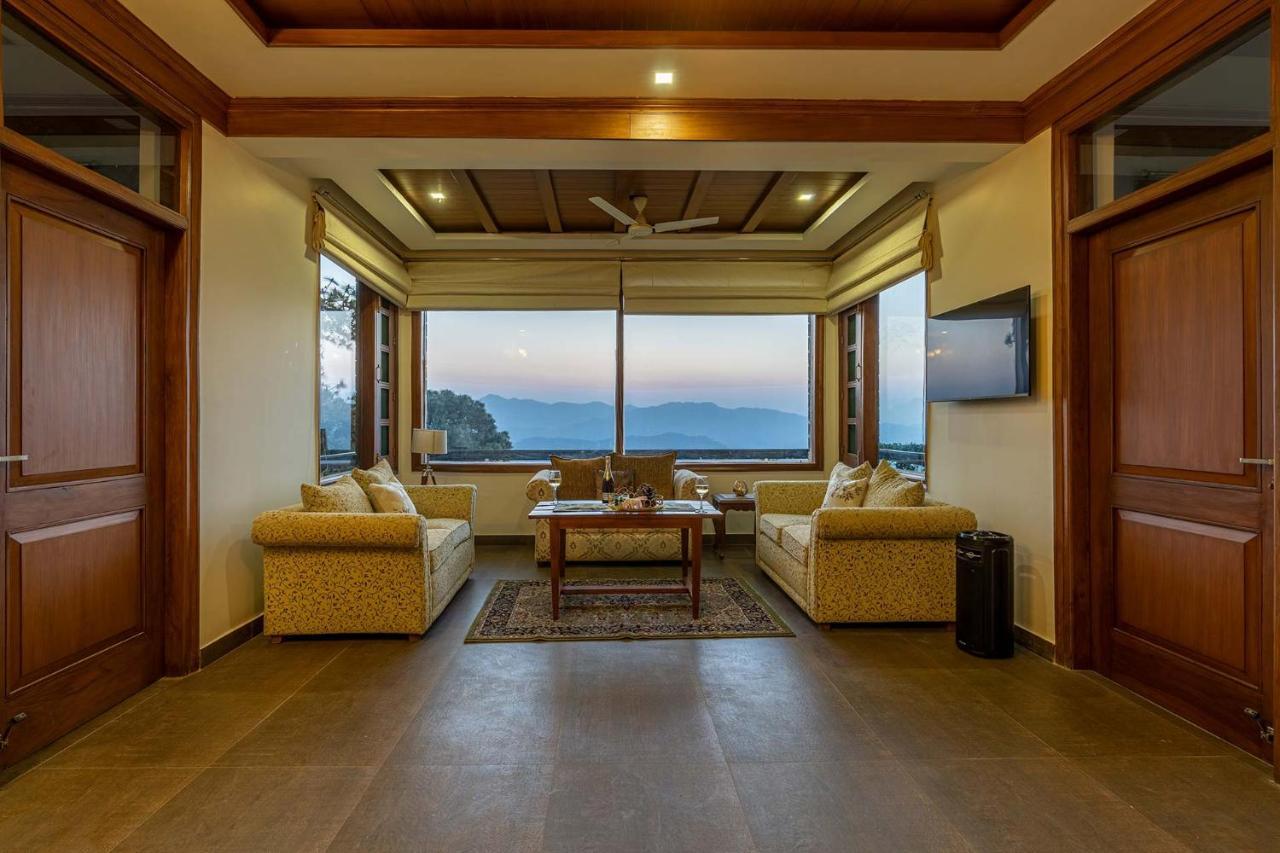 Stayvista At Floradale W Jacuzzi & Wood-Fire Pizza Kasauli Luaran gambar